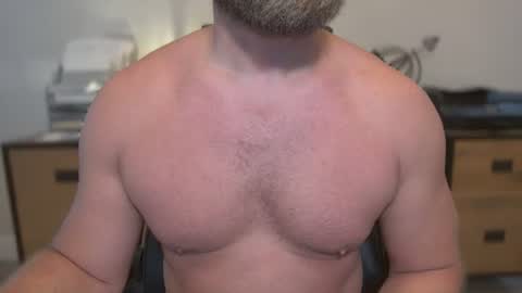 Snapshot of mister_dilf chatting on 22, 7, 2026 MISTER DILF online show from 22, 7, 2026