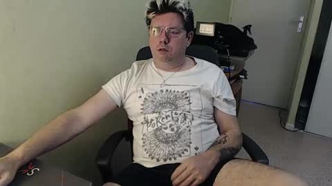 Snapshot of mistercoeur1 chatting on 7, 1, 2025 mistercoeur online show from 7, 1, 2025