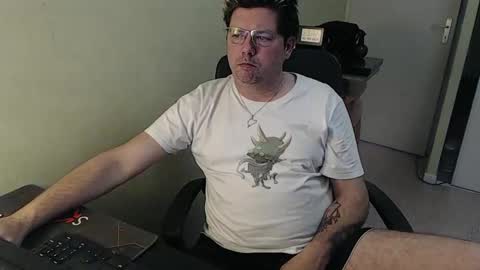 Snapshot of mistercoeur1 chatting on 16, 1, 2025 mistercoeur online show from 16, 1, 2025