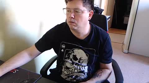 Snapshot of mistercoeur1 chatting on 2, 2, 2025 mistercoeur online show from 2, 2, 2025