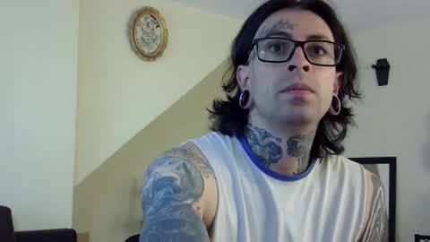 Snapshot of misternocturne chatting on 14, 12, 2025 misternocturne online show from 14, 12, 2025