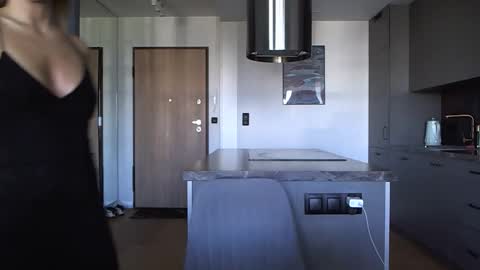 Snapshot of mistress_kasandrra chatting on 21, 10, 2025 Mistress Cassie - Cash online show from 21, 10, 2025