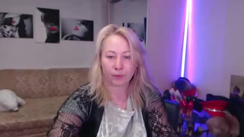 Snapshot of mistress_milfa chatting on 19, 3, 2026 mistress_milfa online show from 19, 3, 2026