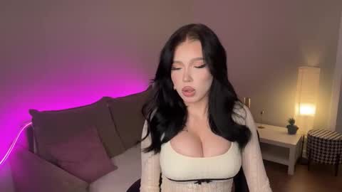 Mia online show from 30, 11, 2025