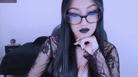 Snapshot of mistress_zafirah chatting on 11, 10, 2025 Mistress online show from 11, 10, 2025