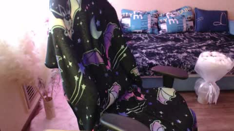 Snapshot of mistressbailey_x chatting on 8, 3, 2025 Miss Bailey online show from 8, 3, 2025