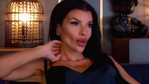 Elenia online show from 12, 6, 2026