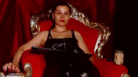 Snapshot of mistressfabiola chatting on 5, 8, 2026 Mistress Fabiola online show from 5, 8, 2026