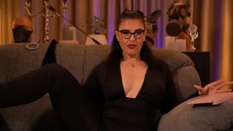 Mistress Kelly online show from 26, 9, 2025