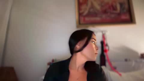 Snapshot of mistresslavinia_ chatting on 5, 1, 2026 only mistresslavinia oficial online show from 5, 1, 2026