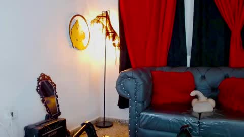 Mistresslombana online show from 28, 4, 2026