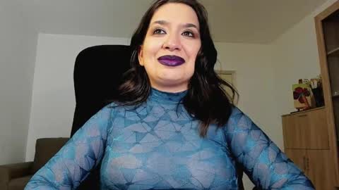 YourGoddessM online show from 15, 4, 2026