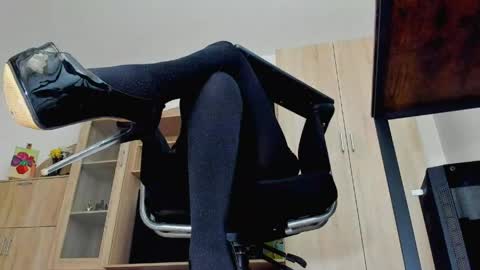 YourGoddessM online show from 5, 5, 2026