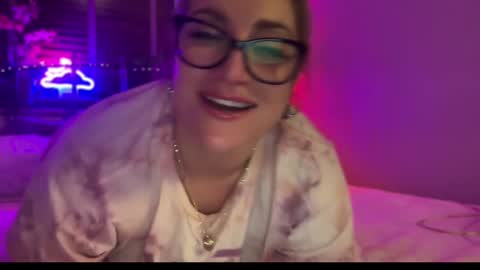 Miss X online show from 4, 3, 2025