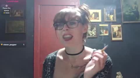 Snapshot of mistressthrope chatting on 28, 10, 2025 MistressThrope online show from 28, 10, 2025