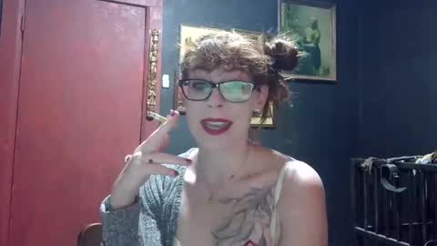 Snapshot of mistressthrope chatting on 2, 12, 2025 MistressThrope online show from 2, 12, 2025