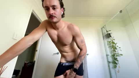 Snapshot of mitch28282 chatting on 25, 11, 2025 mitch28282 online show from 25, 11, 2025