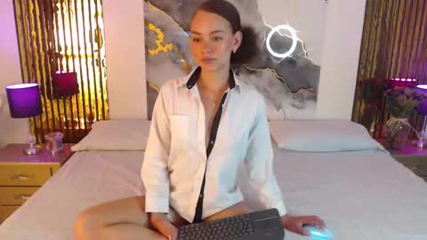 Mtica Brennet online show from 15, 1, 2026