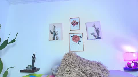 Miwa  online show from 15, 1, 2025