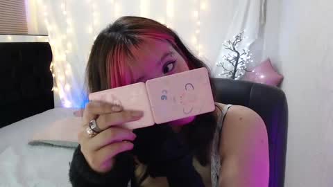 Snapshot of mixie_cute chatting on 17, 12, 2024 mixie_cute online show from 17, 12, 2024