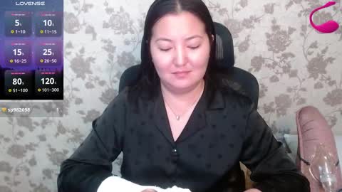 Snapshot of miya_asian_pinay555 chatting on 16, 12, 2024 Miya single mom online show from 16, 12, 2024