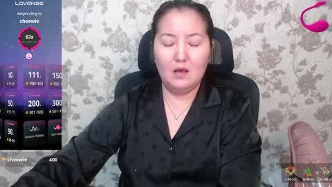 Snapshot of miya_asian_pinay555 chatting on 16, 12, 2024 Miya single mom online show from 16, 12, 2024