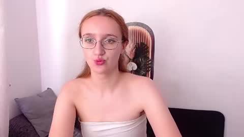 Snapshot of miya_here chatting on 23, 7, 2026 Miya online show from 23, 7, 2026