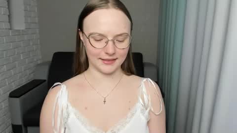 Miya online show from 11, 3, 2025