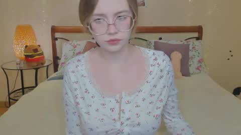 Snapshot of miya_soft chatting on 6, 3, 2026 Miya online show from 6, 3, 2026