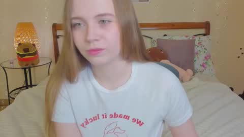 Snapshot of miya_soft chatting on 7, 3, 2026 Miya online show from 7, 3, 2026