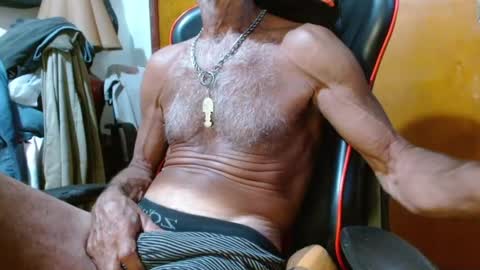 Snapshot of mjmadurengue chatting on 17, 1, 2025 Mario jose online show from 17, 1, 2025