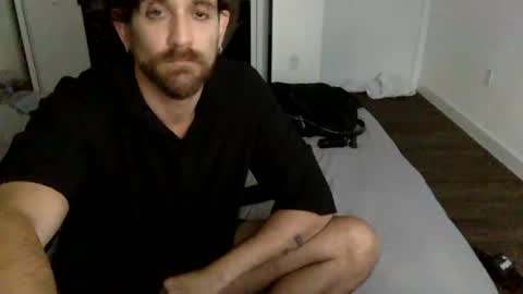 Snapshot of mkmarkets chatting on 16, 11, 2025 Hrny Lat .. online show from 16, 11, 2025