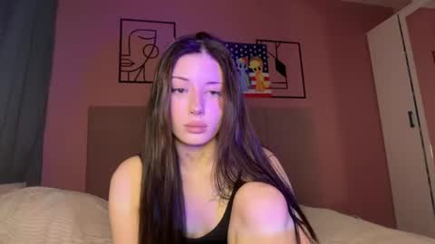 Snapshot of mmkakpoxyi22 chatting on 29, 7, 2026 alice and ray online show from 29, 7, 2026