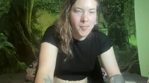 Snapshot of mo0n_goddess chatting on 24, 3, 2026 Misty online show from 24, 3, 2026