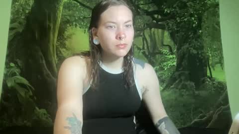 Snapshot of mo0n_goddess chatting on 7, 4, 2026 Misty online show from 7, 4, 2026