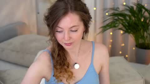 moan_elisa online show from 30, 4, 2026