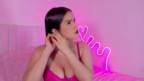 zoe ross online show from 29, 7, 2026