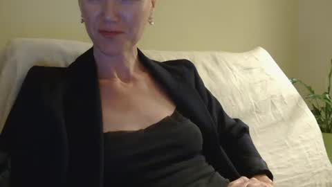 Aurora online show from 27, 11, 2025