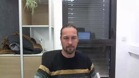 Julien online show from 17, 12, 2024