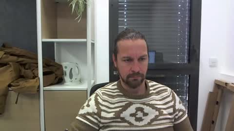Julien online show from 3, 2, 2025