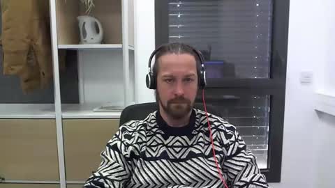 Julien online show from 27, 2, 2025