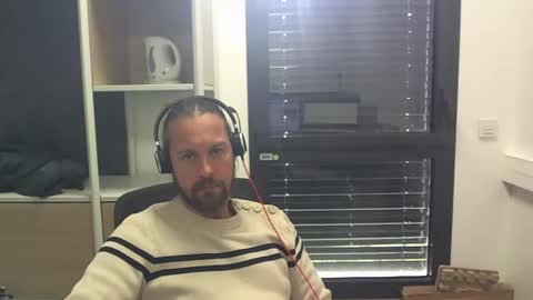 Julien online show from 17, 11, 2025