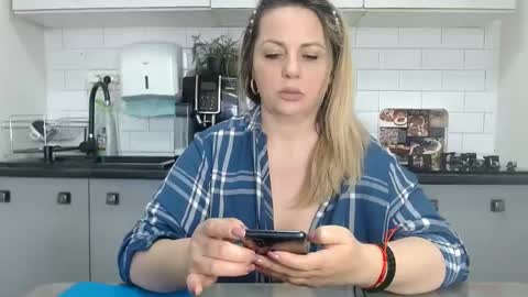 erika online show from 7, 3, 2025