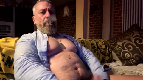 Snapshot of molitsrymale69 chatting on 20, 5, 2026 molitsrymale69 online show from 20, 5, 2026