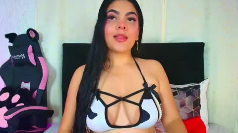 Snapshot of molly_bick chatting on 23, 5, 2026 Molly Bick online show from 23, 5, 2026