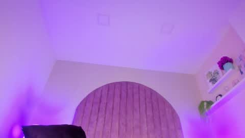 Molly Jackson online show from 26, 2, 2025