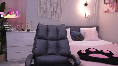 Snapshot of molly_jons chatting on 5, 11, 2025 Molly online show from 5, 11, 2025