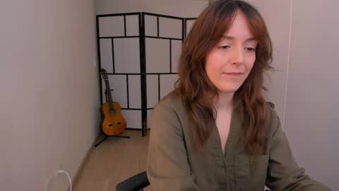  MOLLY   online show from 22, 6, 2026