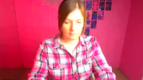 Molly online show from 3, 5, 2026
