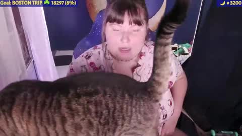 Snapshot of molly_moons chatting on 23, 9, 2025 molly_moons online show from 23, 9, 2025
